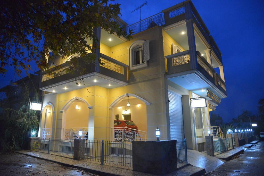 Royal'S Studios Лутра Едипсу Екстериор снимка
